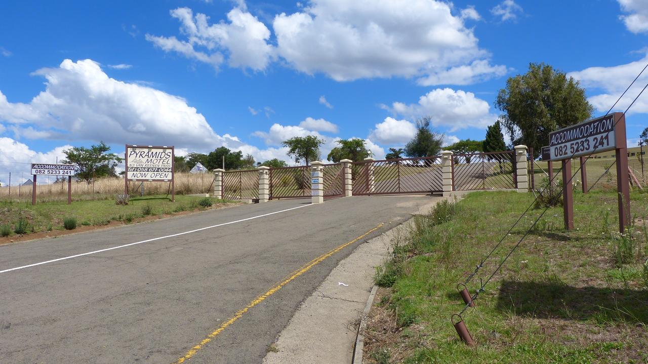 Van Reenen Pyramids Motel المظهر الخارجي الصورة