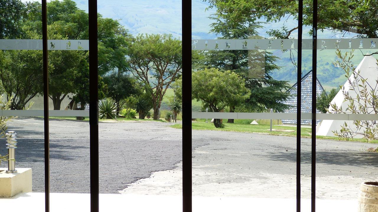 Van Reenen Pyramids Motel المظهر الخارجي الصورة